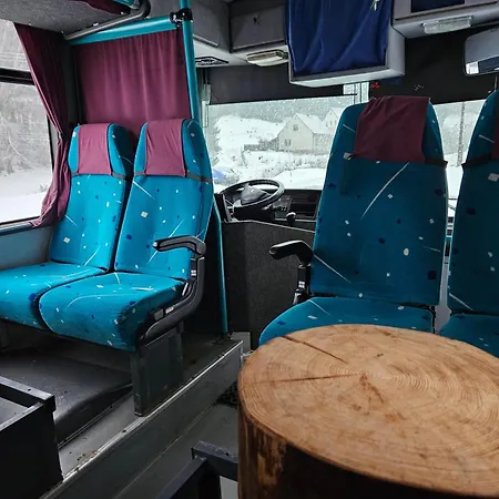 Bed In Bus Kolarovice